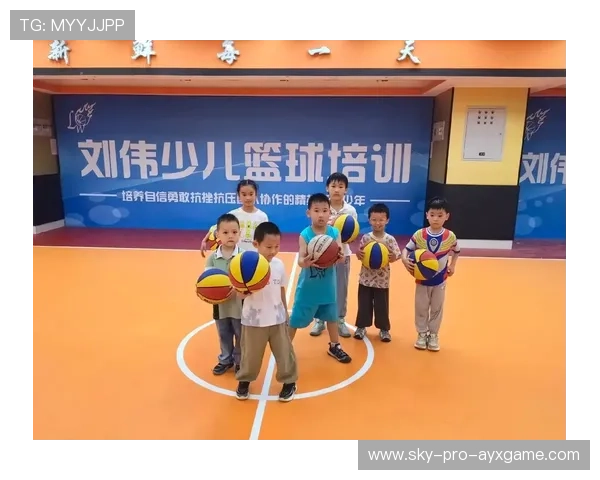 世界篮球青训营推出女童教练员培养路径